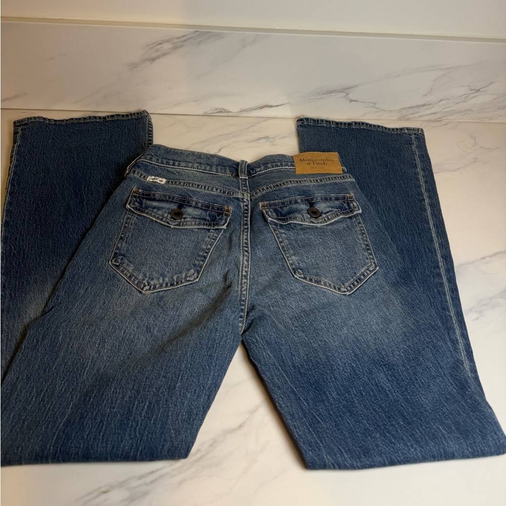 NWT Abercrombie & Fitch bootcut flared medium dark wash jeans